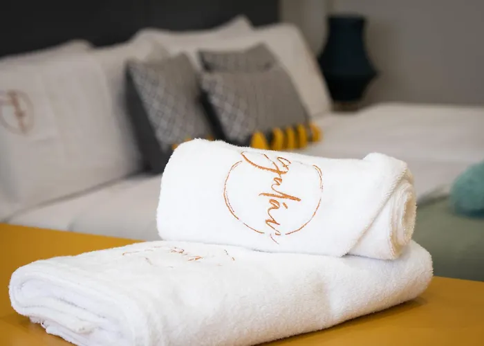 Galan Apartamento, Amplio, Moderno Y Centrico, Cama King Size Y Parking Opcional Apartament Gijón